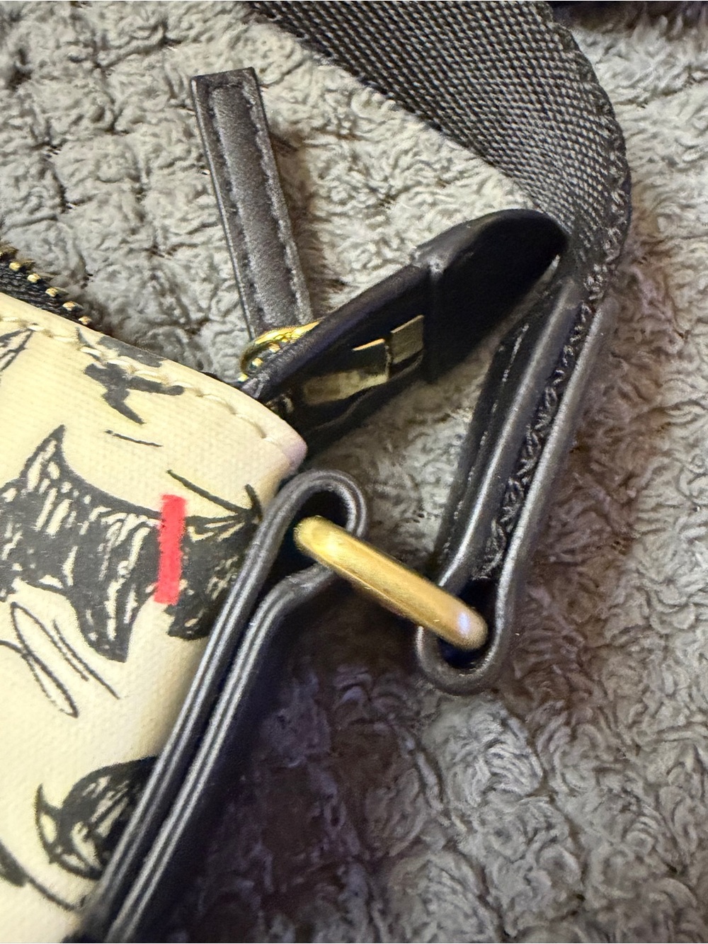 RADLEY LONDON Cream Crossbody Bag with Black Scotty Dog Print and Red Accents - Picture 5 of 11